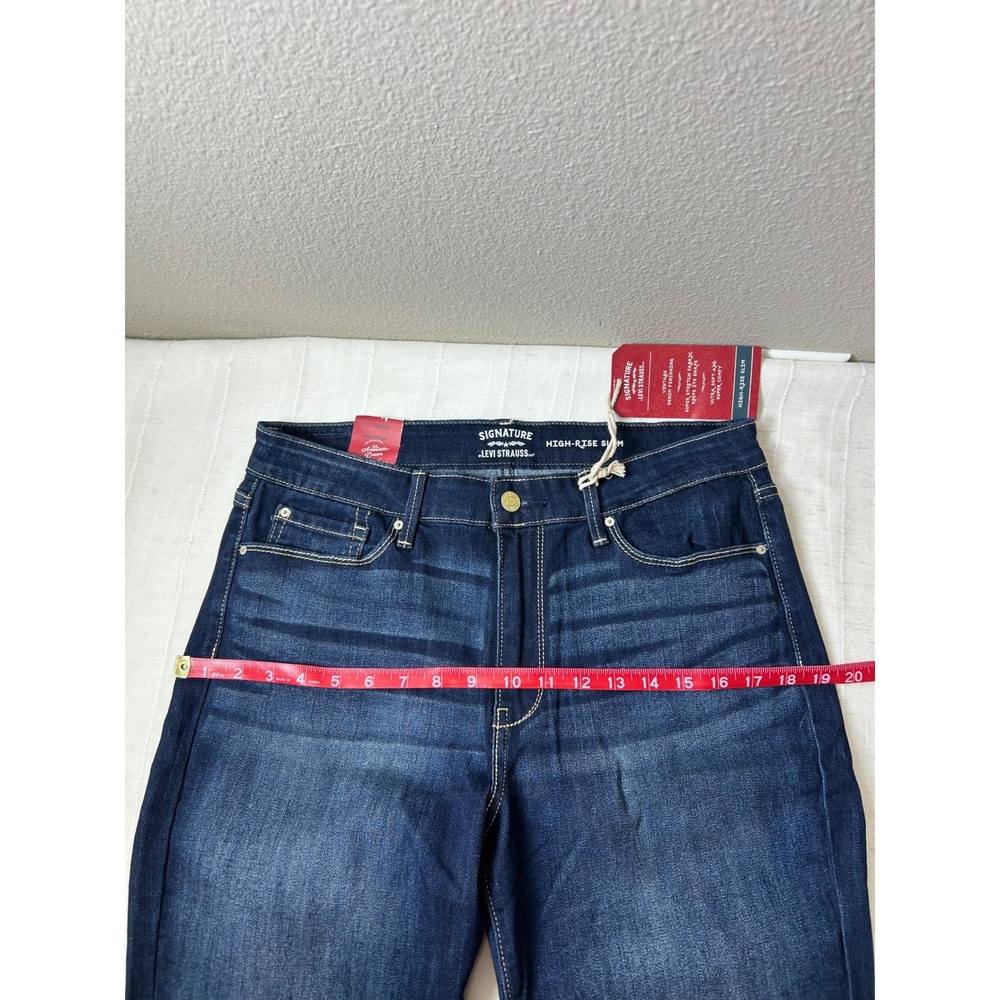 Signature by Levi Strauss & Co Stretch Soft Dark Wash High-Rise Slim jeans 12/31 - Picture 9 of 13